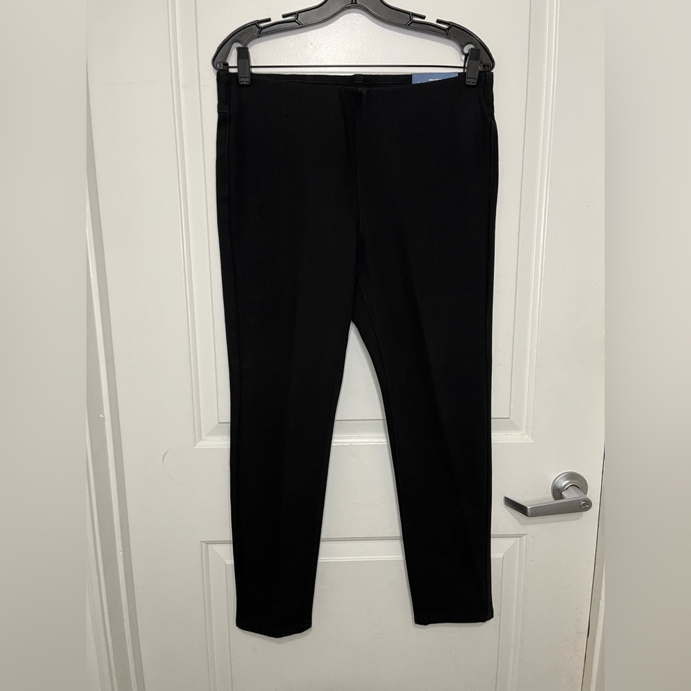 NWT Soft Surroundings The Ultimate Leggings Womens Size PM Black Pull On Jeans